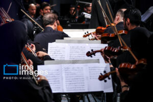 بازنشر کتاب ۸۱ ساله ویولن‌نوازی: گفت‌وگو با فرامرز پایور