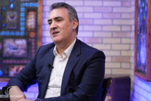 تحریم‌ها، دستیابی به هاب منطقه‌ای را دشوار می‌سازند / استفاده از استارلینک در کشور فراتر از فیلترینگ است