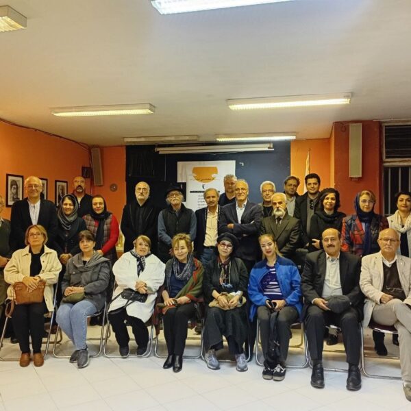 نویسندگان: خویشاوندی در قلم!