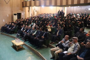 شبی پر از خنده و طنز در استهبان: تجربه‌ای فراموش‌نشدنی!