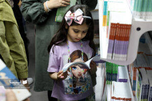 کتاب؛ تنها پناهگاه کودکان در دنیای دیجیتال!