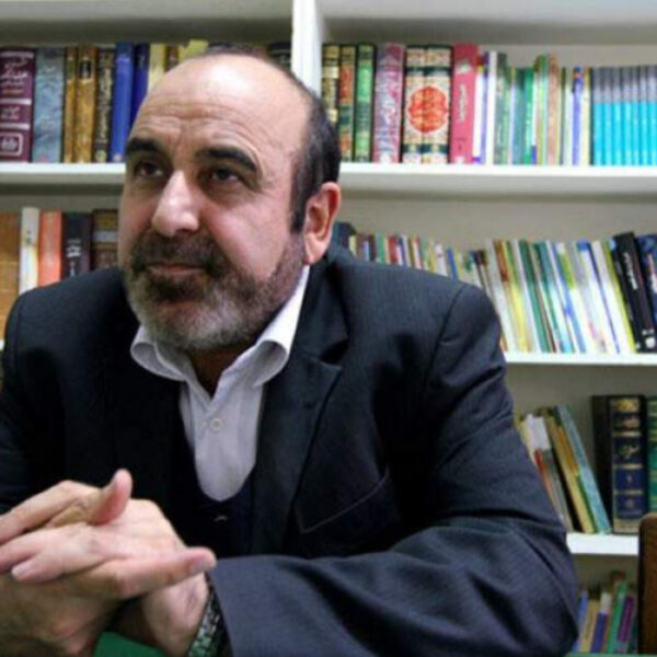 نویسندگان: آیا واقعا از دیگران کمتر درخشانند؟