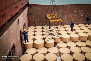 «نشست هم‌اندیشی: ضرورت ملی برای حل بحران کاغذ!»